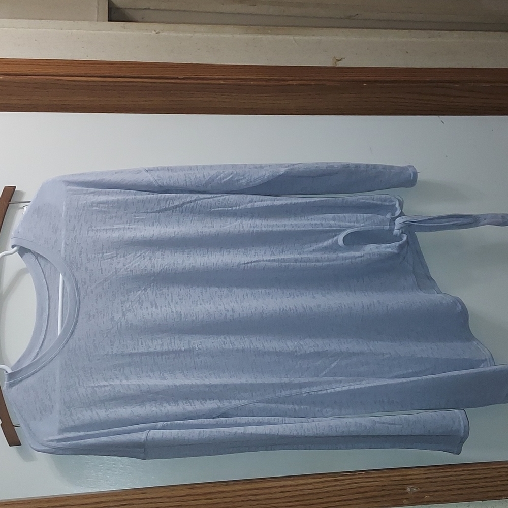 Long sleeve top